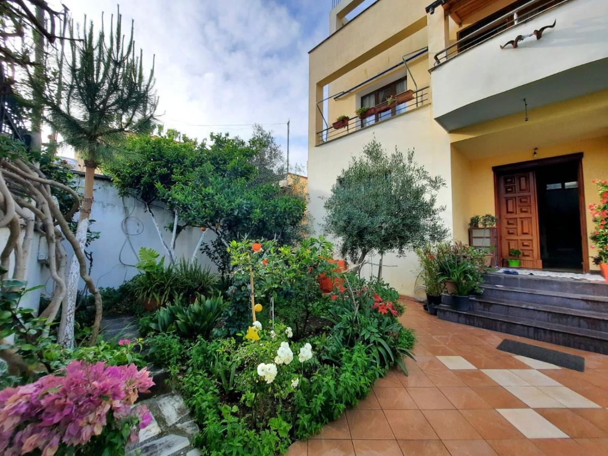 Guest Room Near Historical Center Vlorë 外观 照片
