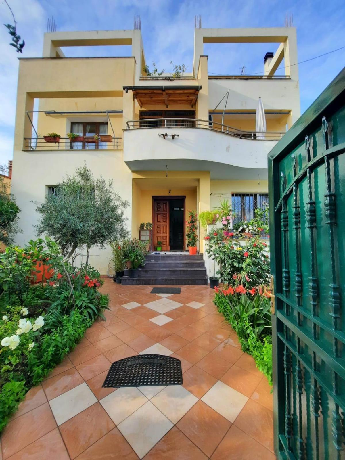 Guest Room Near Historical Center Vlorë 外观 照片